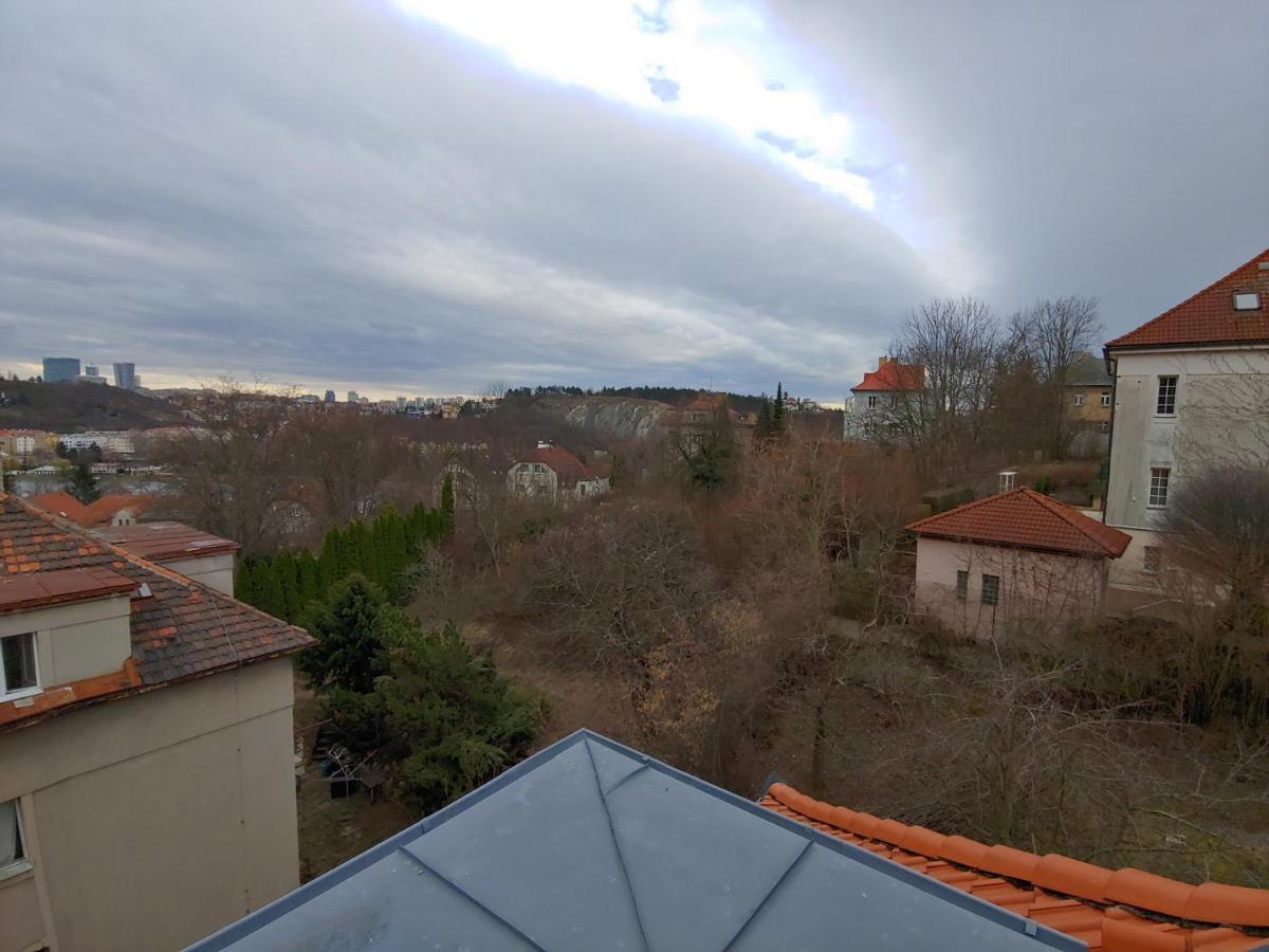 Nad Zlichovem 2* Prague